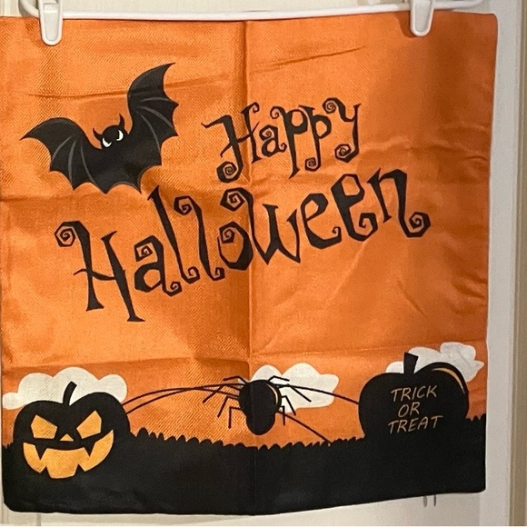 Halloween Cushion Covers 18” x 18”. New. - Picture 4 of 9